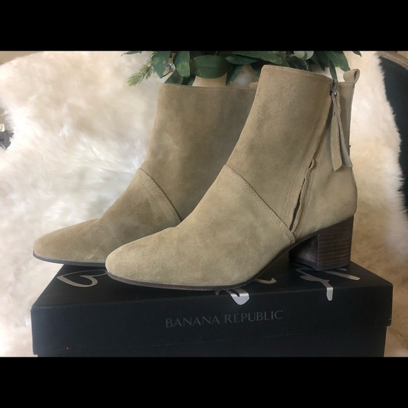 Banana Republic suede bootie sz 8.5 - Picture 4 of 7